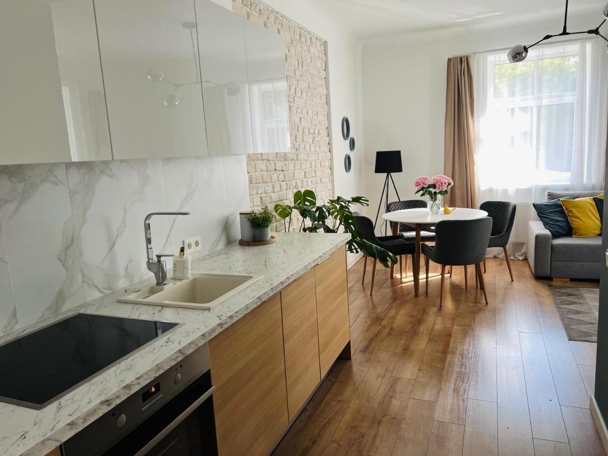 The Right Coast Apartment With Free Private Parking Рига Екстериор снимка