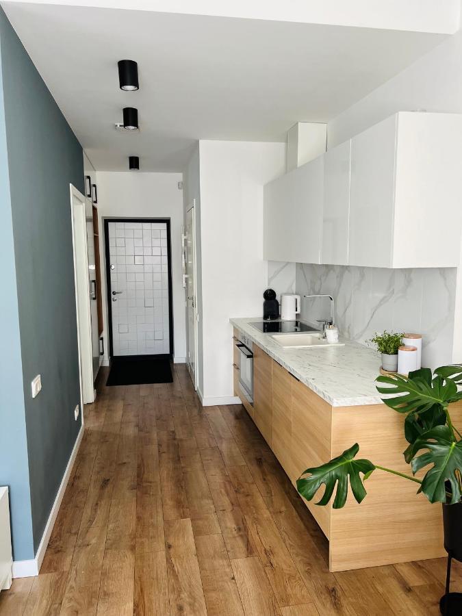 The Right Coast Apartment With Free Private Parking Рига Екстериор снимка