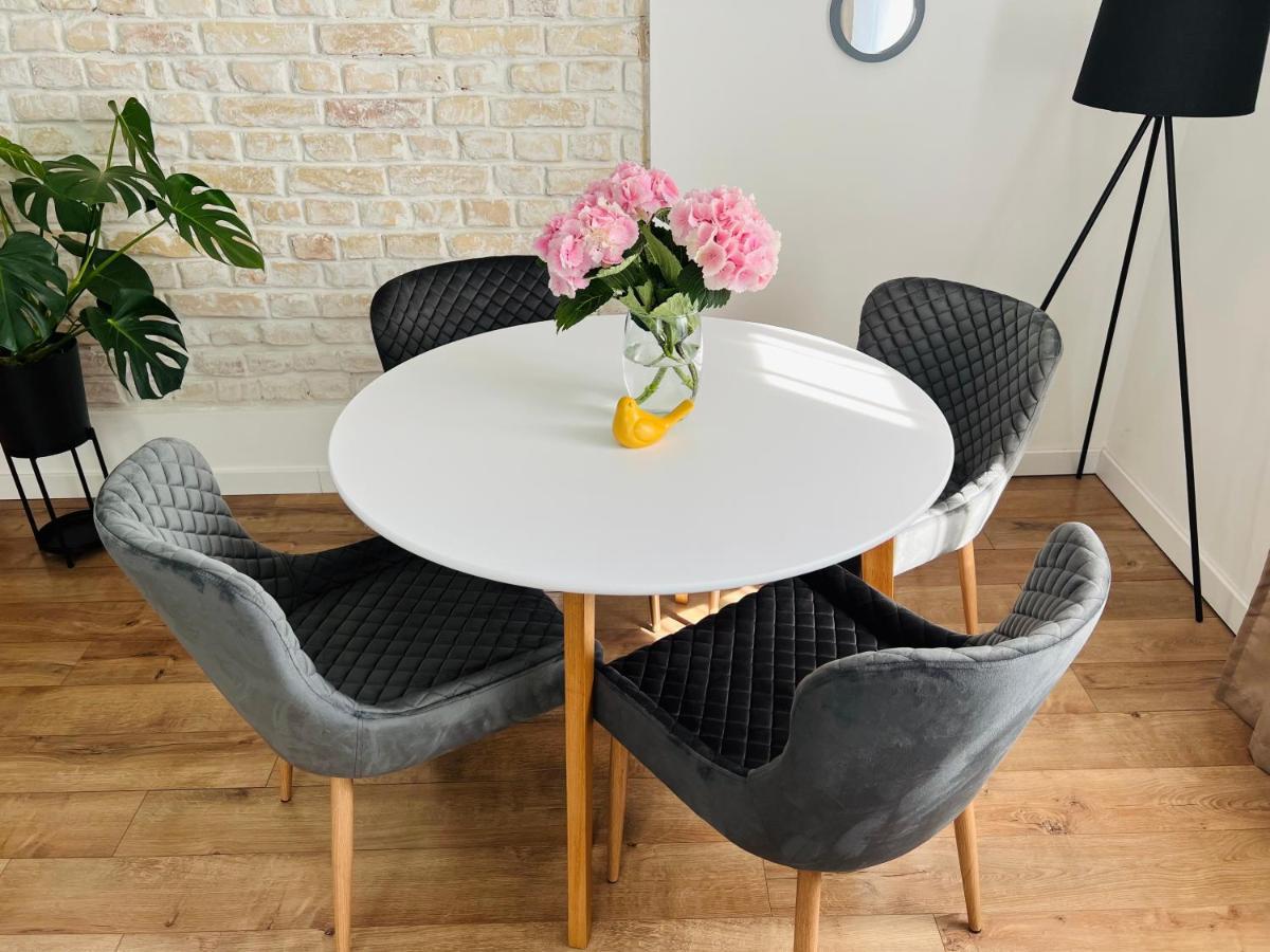 The Right Coast Apartment With Free Private Parking Рига Екстериор снимка